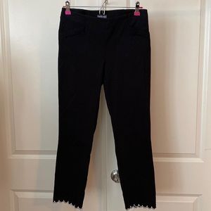 Van Heusen size 4 scalloped hem crop pants.